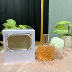 LA Girl Diamond Cut Orange Bottle